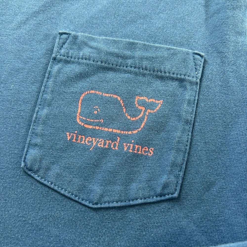 Vineyard vines long sleeve tee with pocket detail - Picture 5 of 7